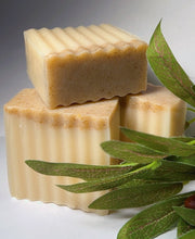 Load image into Gallery viewer, Oatmeal Honey &amp; Goat Milk Soap
